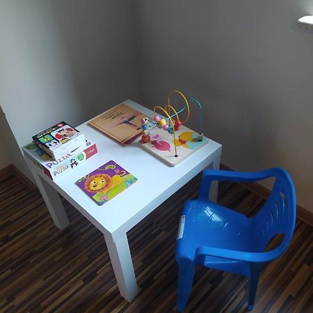 Apartament Przy Fontannie Neptuna Gdansk Bagian luar foto