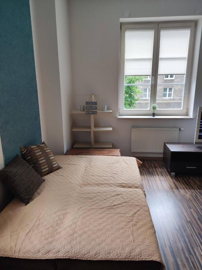 Apartament Przy Fontannie Neptuna Gdansk Bagian luar foto